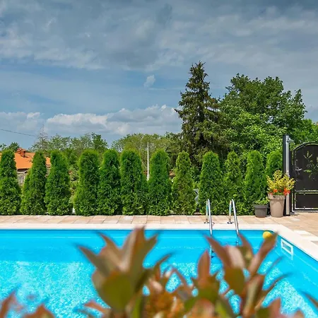 Dom wakacyjny Pepa Butori