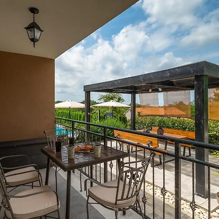 Pepa Butori Dom wakacyjny