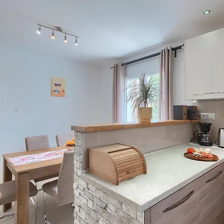 Dom wakacyjny Pepa Butori Basici