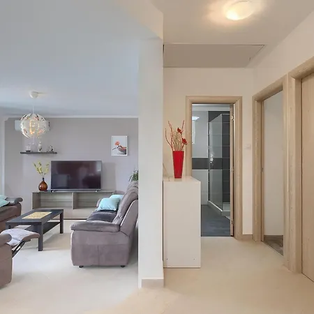 Pepa Butori Dom wakacyjny *