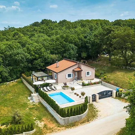 Holiday home Pepa Butori