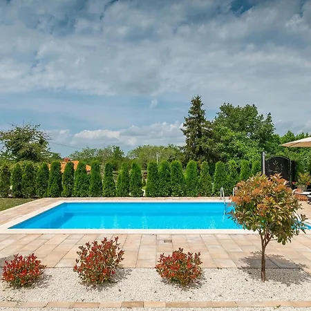 Holiday home Pepa Butori Basici