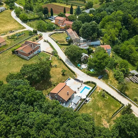 Pepa Butori Basici