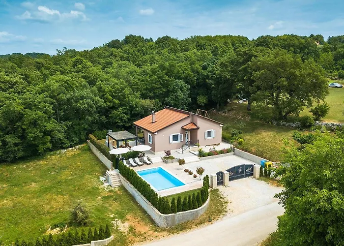 Holiday home Pepa Butori