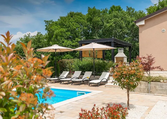 Holiday home Pepa Butori