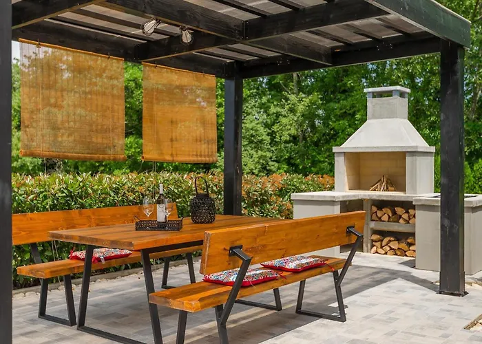 Pepa Butori Holiday home *